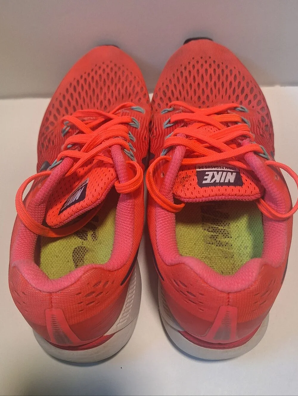 Nike Air Zoom Pegasus 34 Women's Size 9 Hot Punch Coral 880560-602 Read Descrip